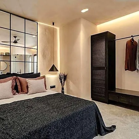 Emery Boutique Hotel 3*